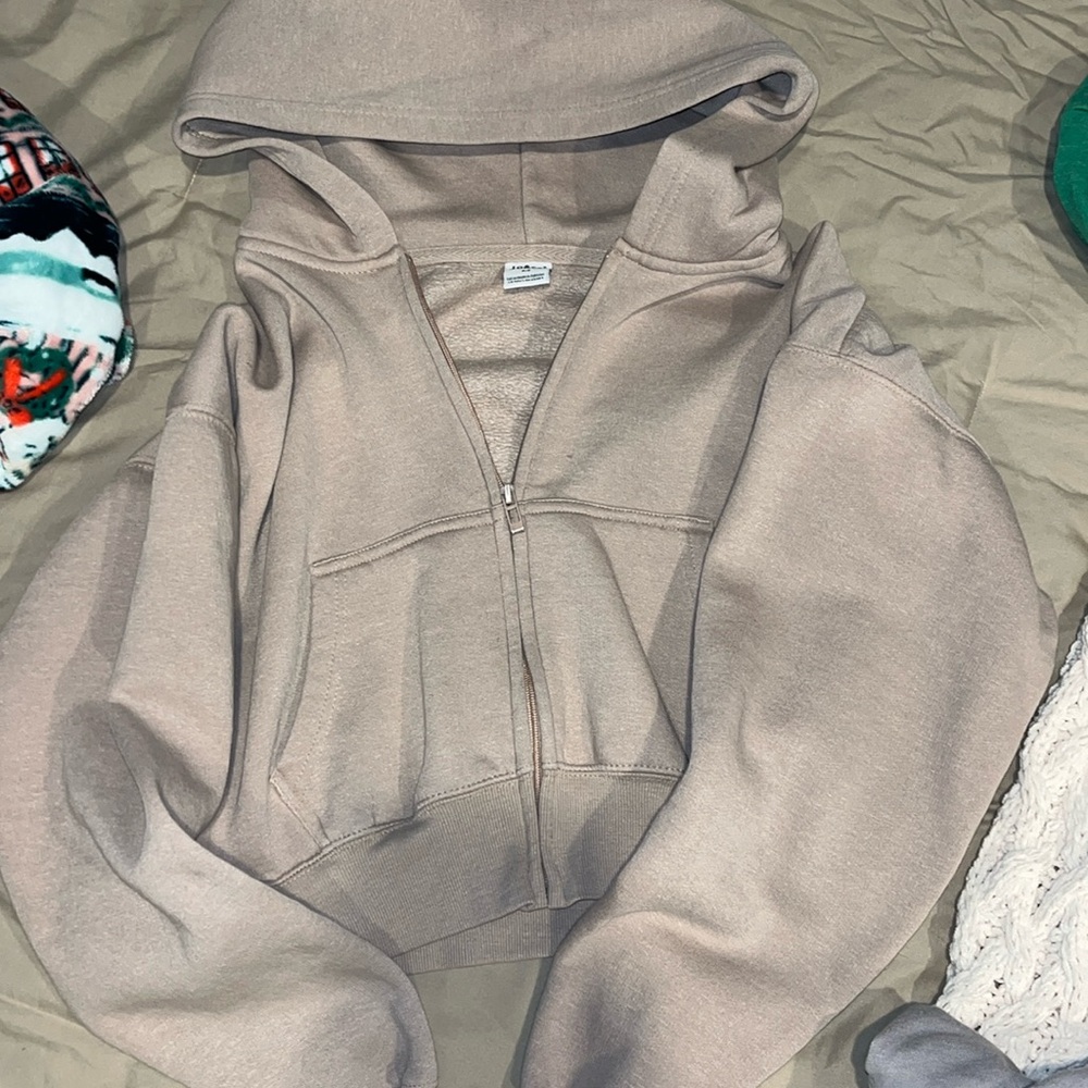 Zip Up Sweatshirt with hood